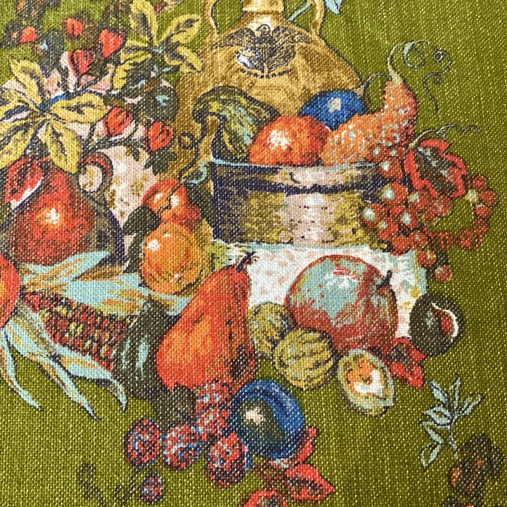 Vintage Rectangular Fringed Fruit Design Tablecloth 54" x 68" - Picture 5 of 16